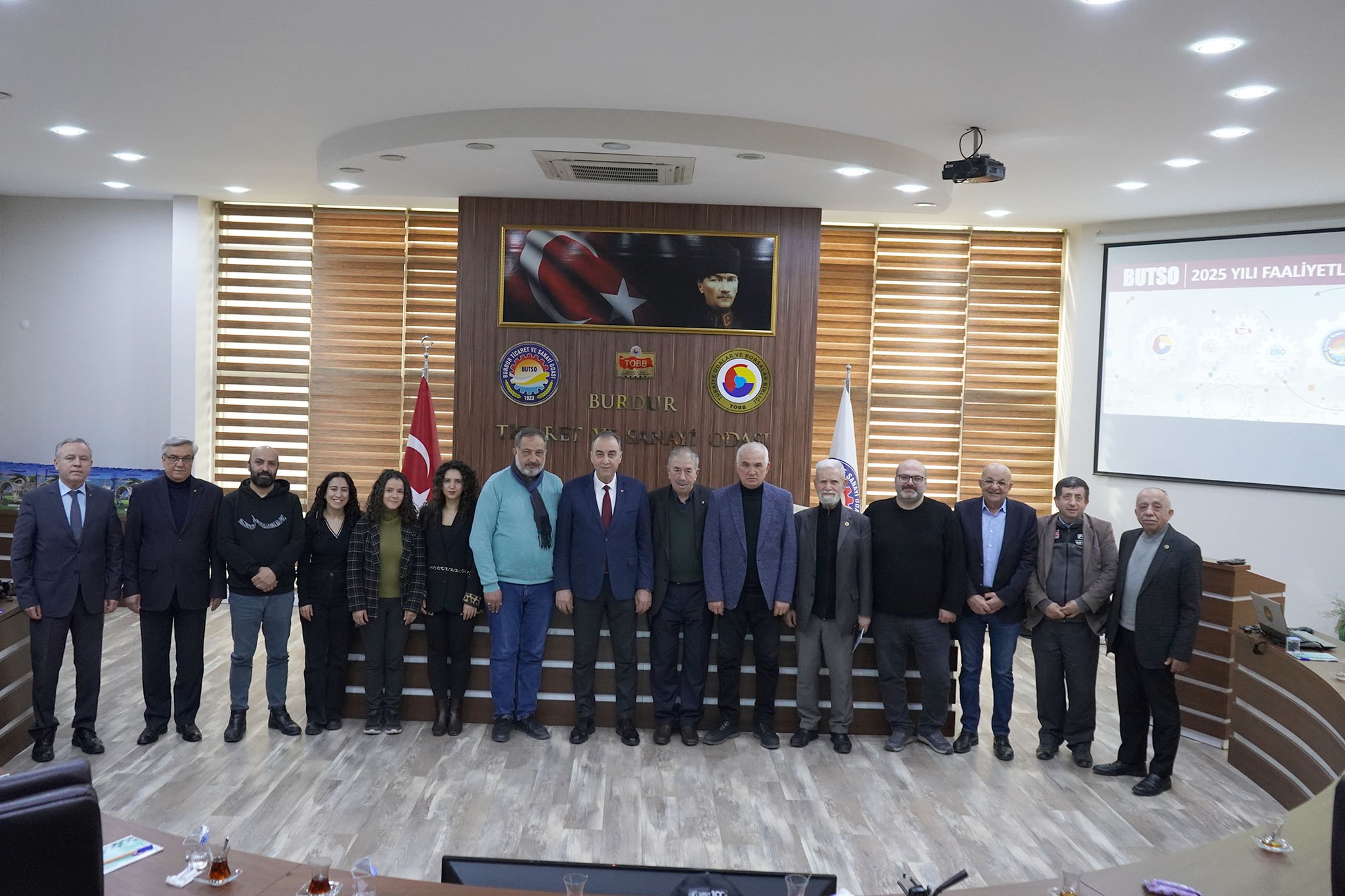 Başkanımız Yusuf Keyik Odamız 2025 Yılı Faaliyet Raporunu Basın Mensuplarıyla paylaştı.